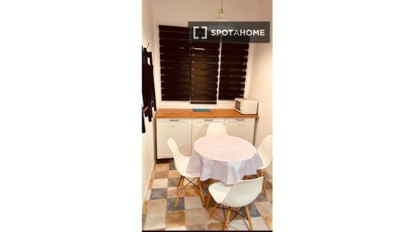 Piso de 3 dormitorios en alquiler en San Felipe, Cádiz