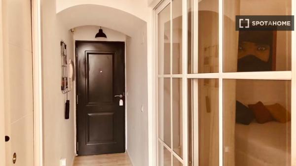 Piso de 3 dormitorios en alquiler en San Felipe, Cádiz