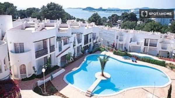 Apartamento de 2 habitaciones en alquiler en Santa Eulalia