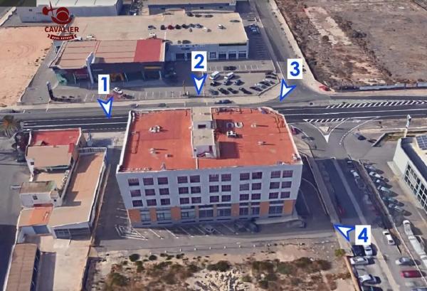 Edificio en Barrio Ciudad de Asís - Font-Calent - El Bacarot