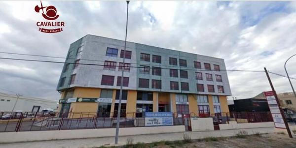 Edificio en Barrio Ciudad de Asís - Font-Calent - El Bacarot