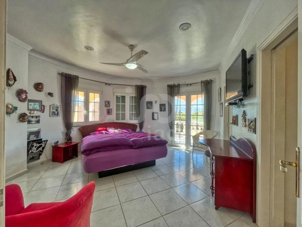 Edificio hotelero en Partida Buscarrons Cl-06a, 2