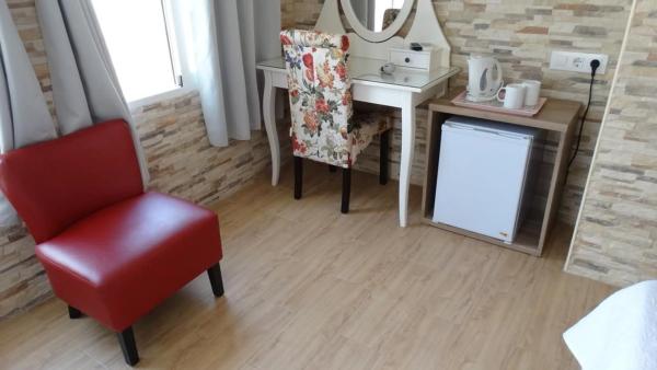 Edificio hotelero en Partida Los Pinos