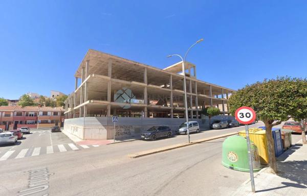 Edificio en avenida Hispanoamérica