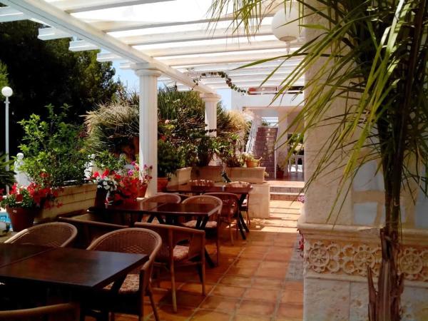 Edificio hotelero en Partida Los Pinos