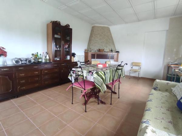 Edificio en Monforte del Cid