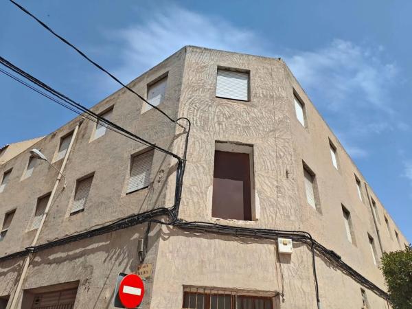 Edificio en Petrer