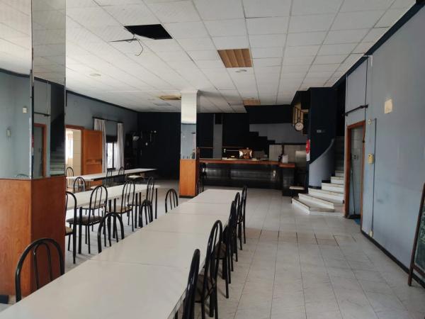 Edificio comercial en camino Pinar