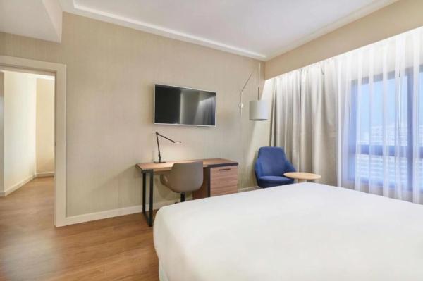 Edificio hotelero en calle les Escoles