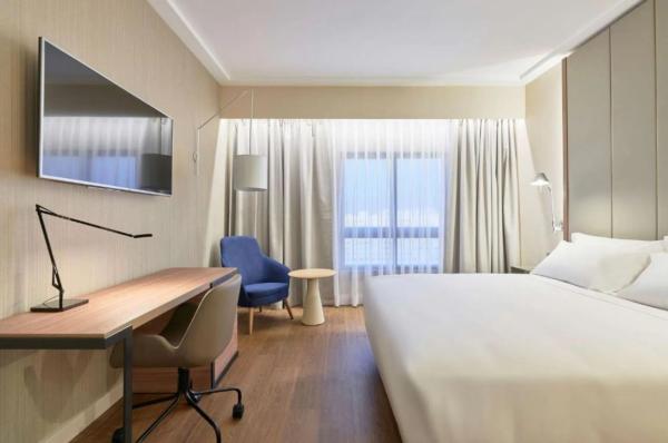 Edificio hotelero en calle les Escoles