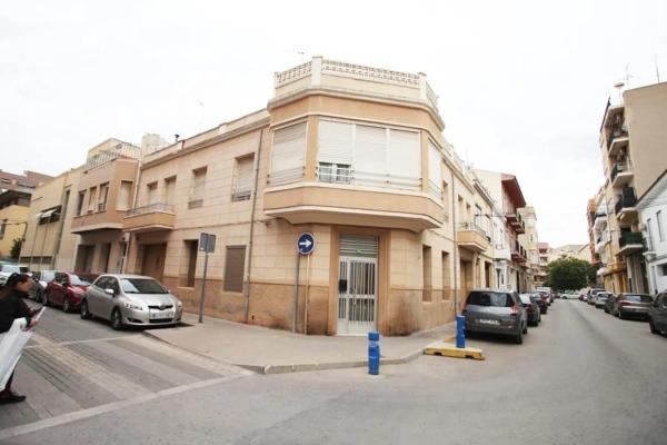 Edificio en calle Gabriel Sijé