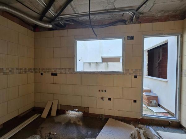 Edificio en calle de Tambor Granaderos