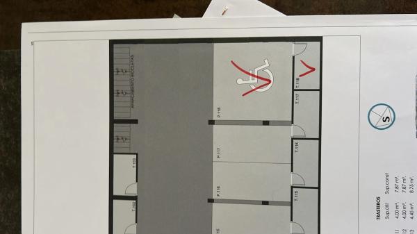 Edificio residencial en calle de Colombia, 7