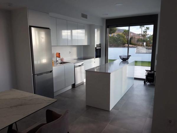 Edificio residencial en calle de Colombia, 7