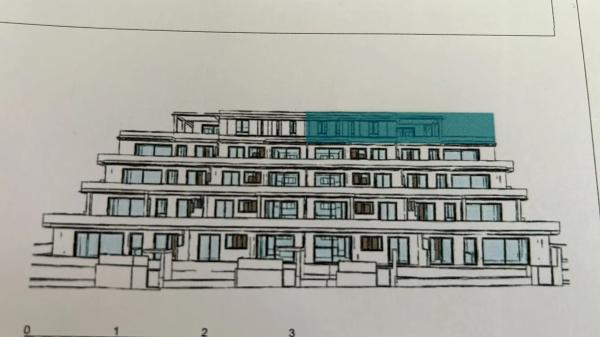 Edificio residencial en calle de Colombia, 7