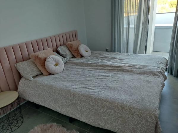 Edificio residencial en calle de Colombia, 7