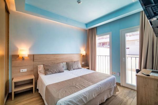 Edificio hotelero en calle Varadero