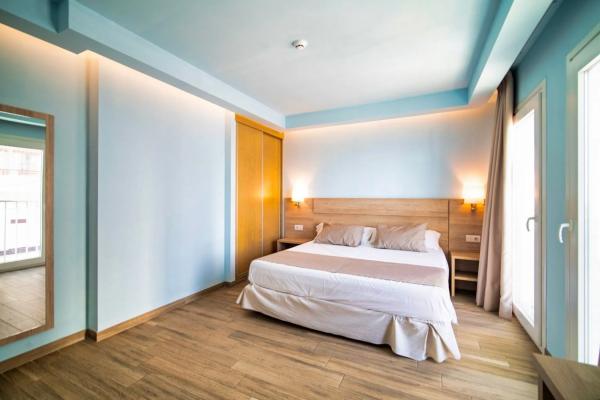 Edificio hotelero en calle Varadero