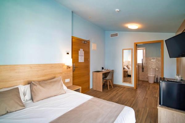 Edificio hotelero en calle Varadero