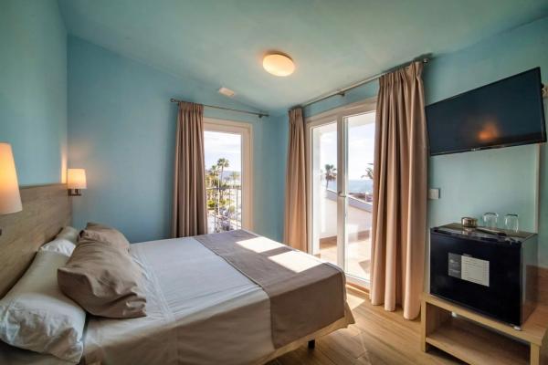 Edificio hotelero en calle Varadero