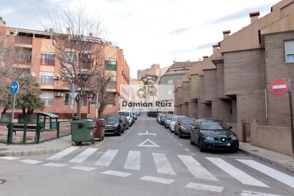 Edificio en avenida Hispanoamérica, 1