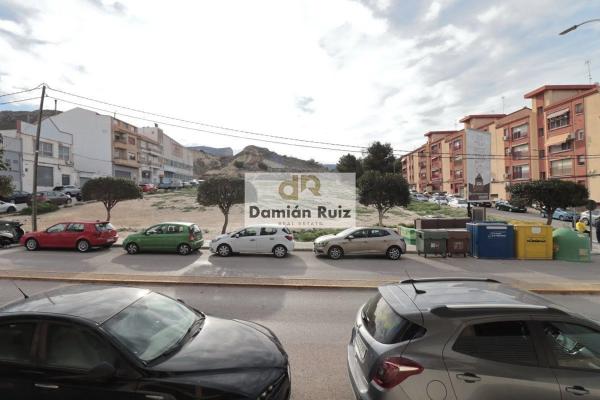 Edificio en avenida Hispanoamérica, 1