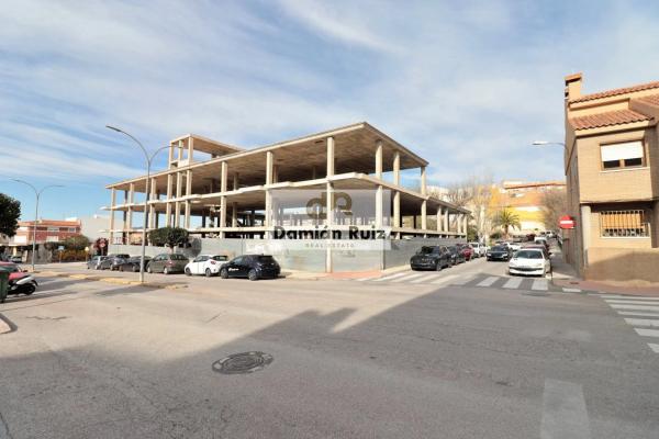 Edificio en avenida Hispanoamérica, 1