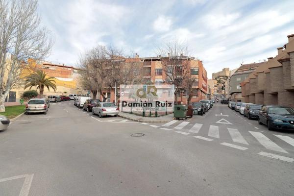 Edificio en avenida Hispanoamérica, 1