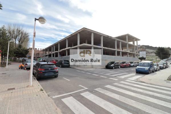 Edificio en avenida Hispanoamérica, 1