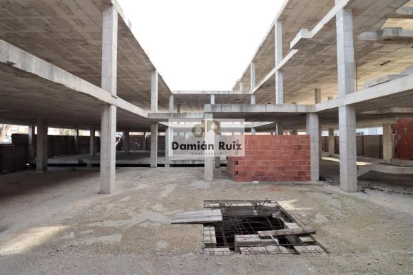 Edificio en avenida Hispanoamérica, 1