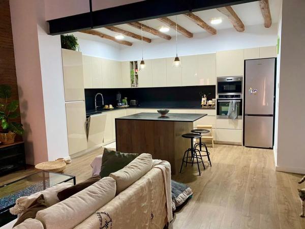 Edificio en Centro - Zona Alta