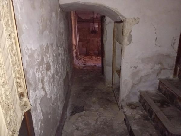 Edificio de uso mixto en avenida Constitución, 17