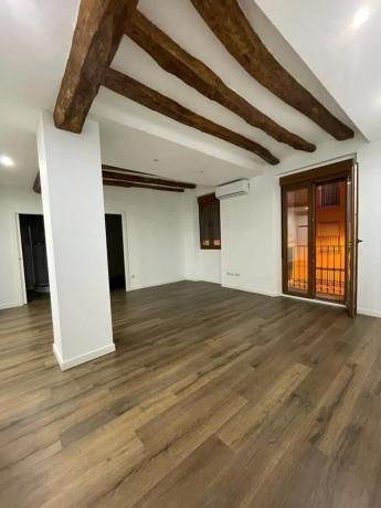 Edificio en calle Santa Llúcia