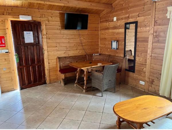 Edificio de uso mixto en calle Boga, 7