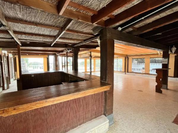 Edificio de uso mixto en calle Boga, 7