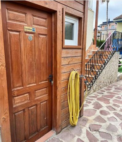 Edificio de uso mixto en calle Boga, 7