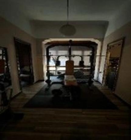 Edificio de uso mixto en calle València, 65