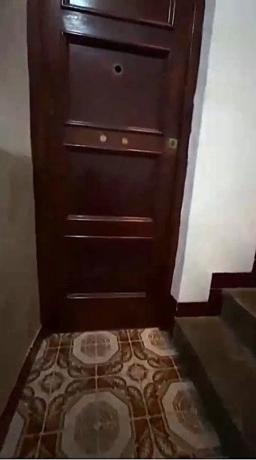 Edificio de uso mixto en calle València, 65