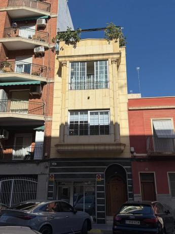 Edificio en Barrio Reina Victoria-Miguel Hernández