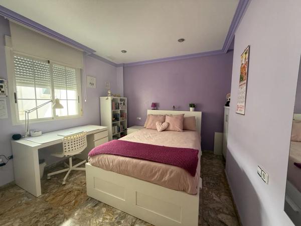 Edificio en Barrio Reina Victoria-Miguel Hernández