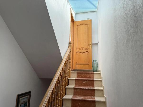 Edificio en Barrio Reina Victoria-Miguel Hernández