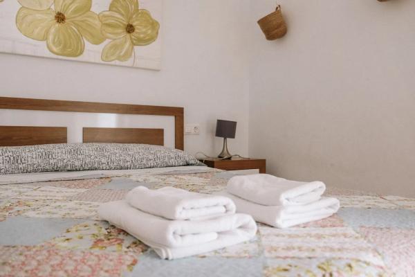 Edificio de uso mixto en paseo Costera Pont del Montcau, 6