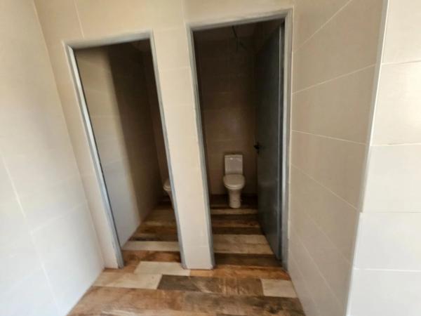 Edificio de uso mixto en calle Cottolengo