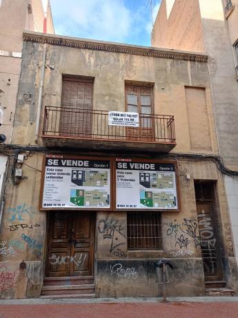 Edificio residencial en calle Gabriel Miró, 37