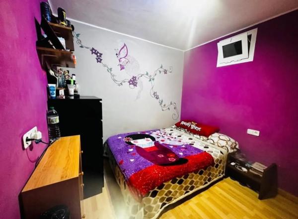 Edificio de uso mixto en calle Mirador