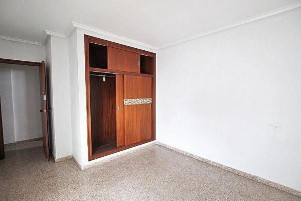 Edificio residencial en calle Jacinto Benavente s/n