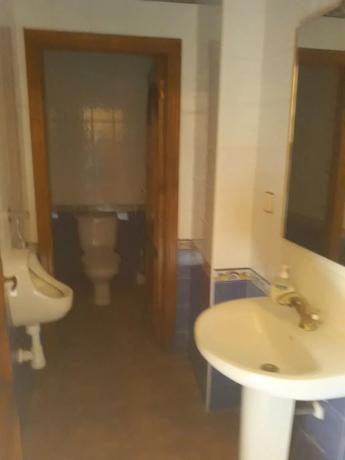 Edificio de uso mixto en avenida Ibi, 31