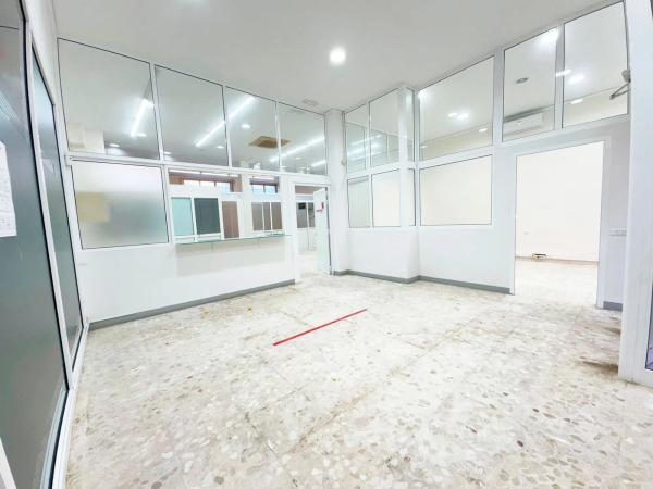 Edificio de uso mixto