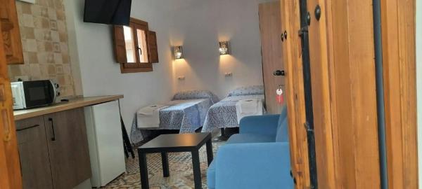 Edificio de uso mixto en calle Bono Guarner s/n