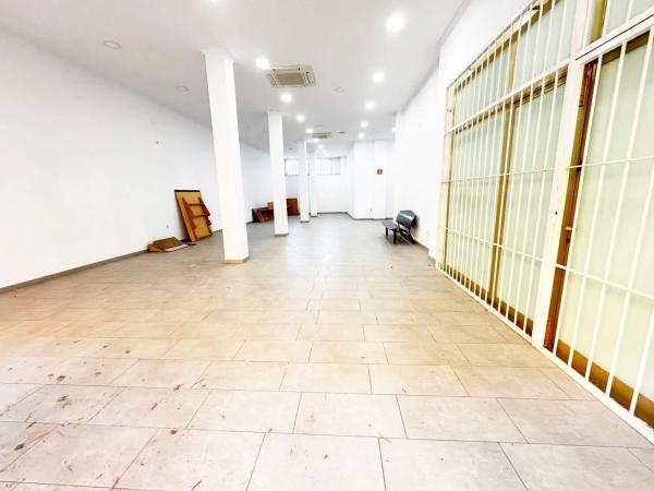 Edificio de uso mixto